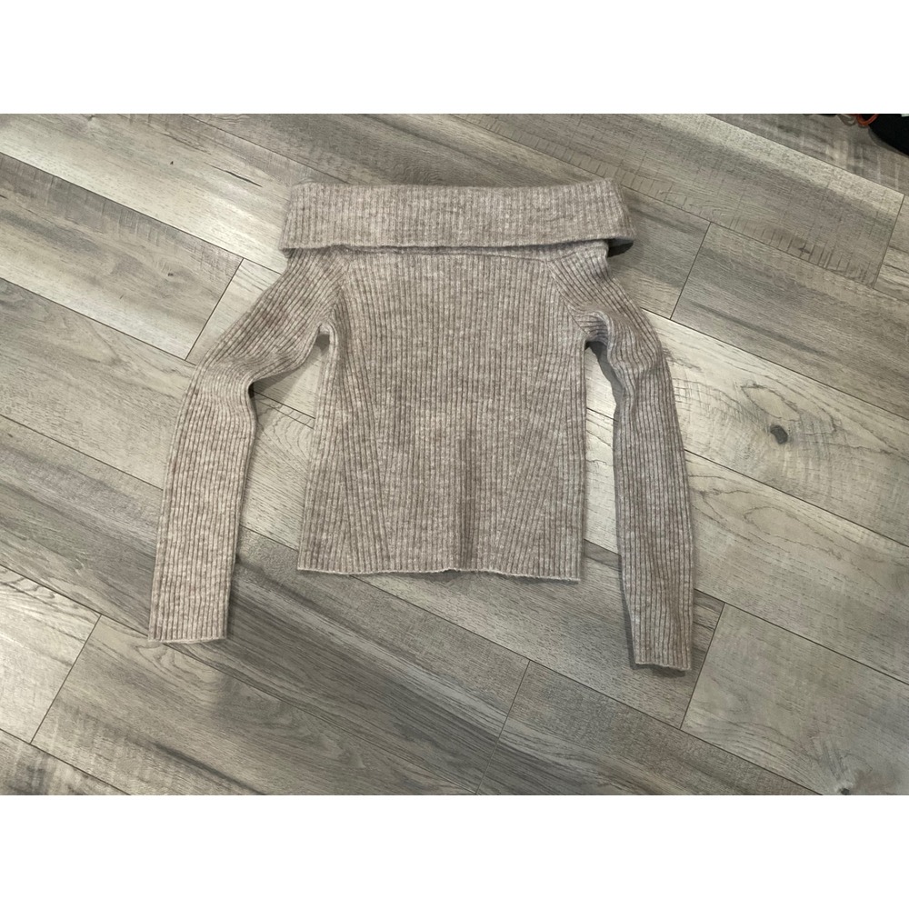 H&M Women Beige Ribbed‎ Off The Shoulder Long Sleeve Knit Sweater Size M